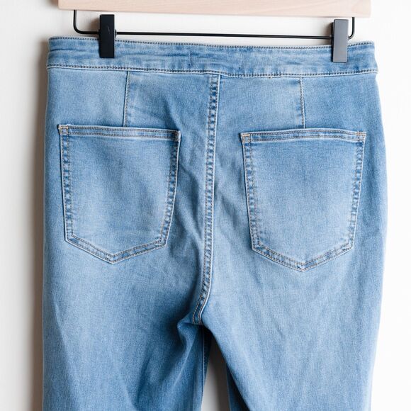 We the Free Flare Jeans Womens 28 Float On Pant Love Letters Bell Bottoms Fray - Picture 6 of 12